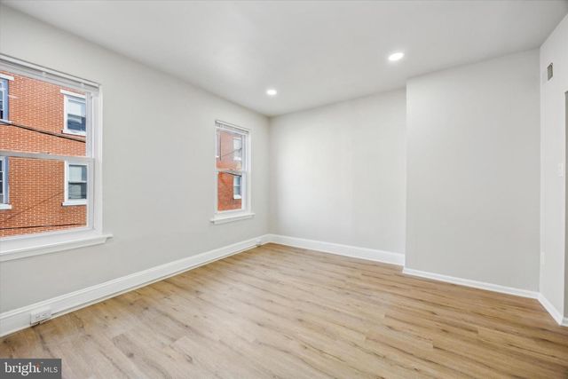 828 LELAND ST, Philadelphia, PA 19130