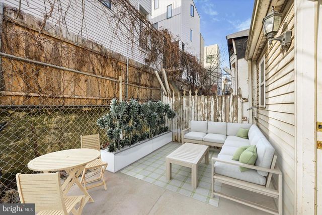 828 LELAND ST, Philadelphia, PA 19130