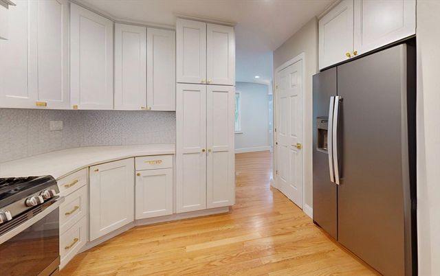 8 Knollwood Court 8, Burlington, MA 01803