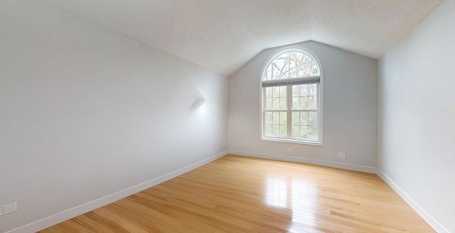 8 Knollwood Court 8, Burlington, MA 01803