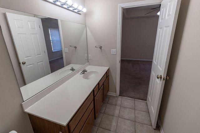 1900 FIELD ST, Columbia, MO 65203