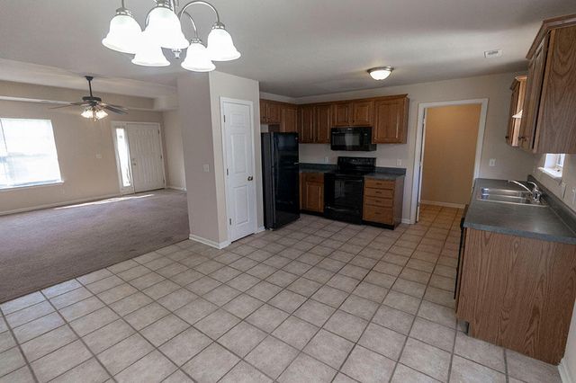 1900 FIELD ST, Columbia, MO 65203