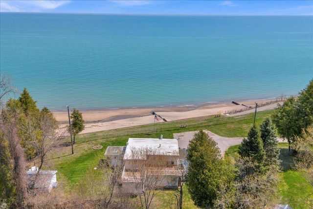 7226 Lakeview Drive, Lexington, MI 48450