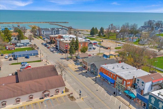 7226 Lakeview Drive, Lexington, MI 48450