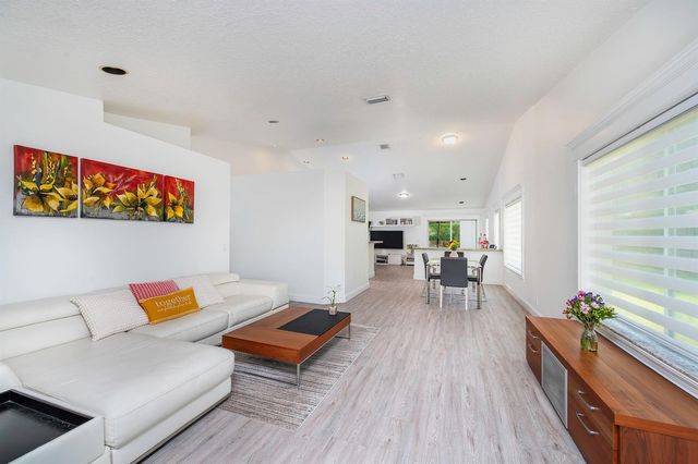 1252 Sabal Trail, Weston, FL 33327