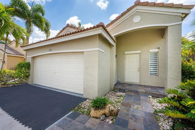 1252 Sabal Trail, Weston, FL 33327
