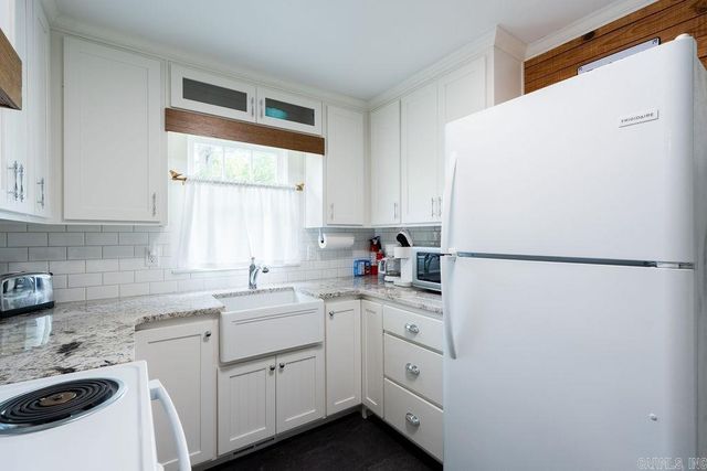 1323 W Searcy Street, Heber Springs, AR 72543