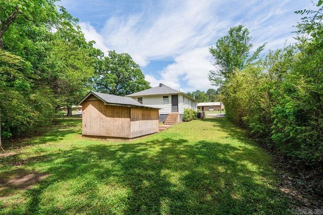 1323 W Searcy Street, Heber Springs, AR 72543