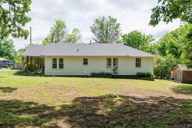 1323 W Searcy Street, Heber Springs, AR 72543