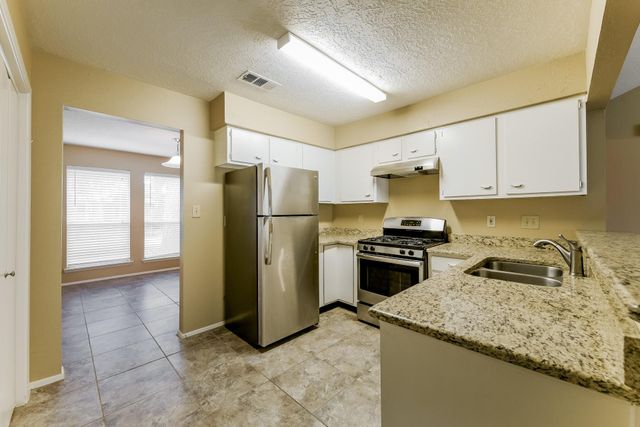 9415 Charterlawn Circle, Houston, TX 77070