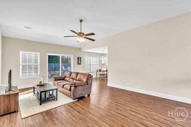 203 Bull Street, Glennville, GA 30427