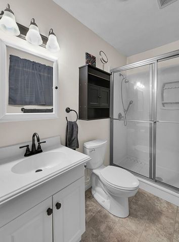 112 New Acres Drive, Hewitt, TX 76643