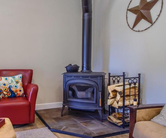 5257 Cold Springs Dr, Foresthill, CA 95631