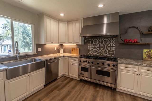 5257 Cold Springs Dr, Foresthill, CA 95631
