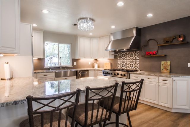 5257 Cold Springs Dr, Foresthill, CA 95631