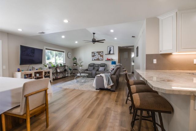 5257 Cold Springs Dr, Foresthill, CA 95631