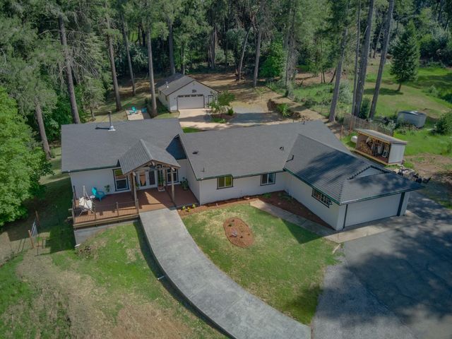 5257 Cold Springs Dr, Foresthill, CA 95631