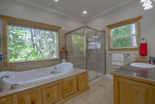 5257 Cold Springs Dr, Foresthill, CA 95631