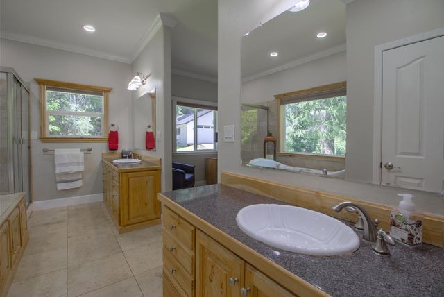 5257 Cold Springs Dr, Foresthill, CA 95631