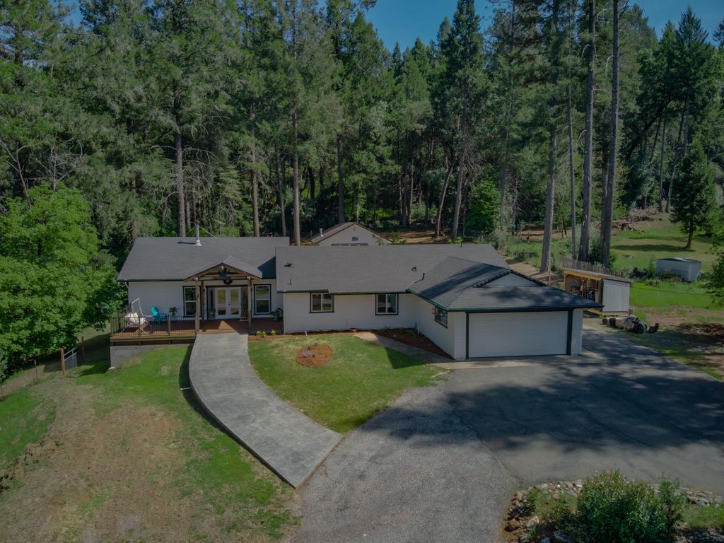 5257 Cold Springs Dr, Foresthill, CA 95631