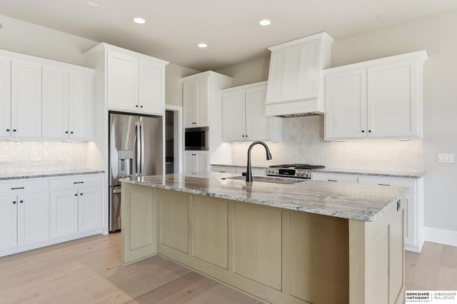 4807 N 192nd Avenue, Elkhorn, NE 68022