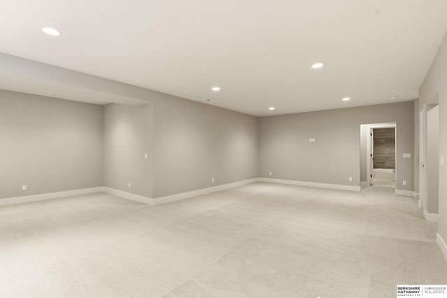 4807 N 192nd Avenue, Elkhorn, NE 68022