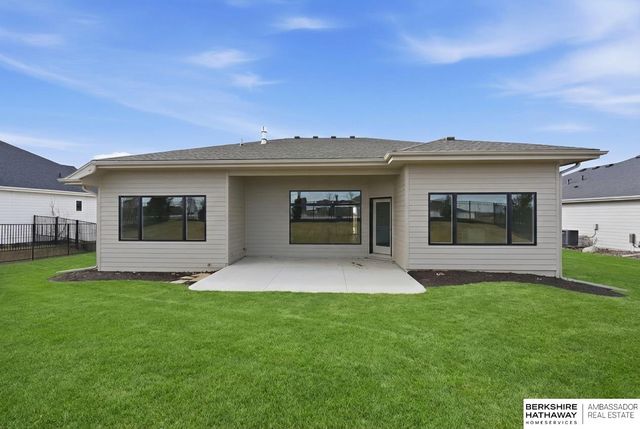 4807 N 192nd Avenue, Elkhorn, NE 68022