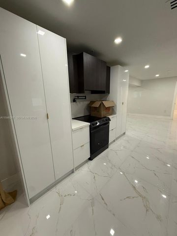 10460 SW 26th Ter, Miami, FL 33165