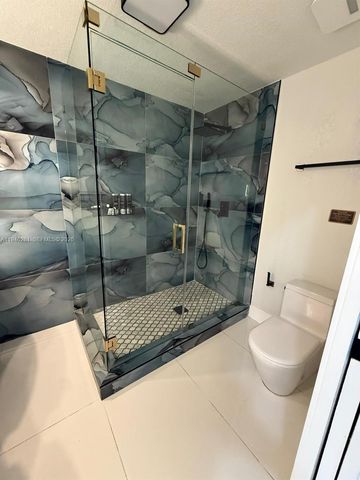 10460 SW 26th Ter, Miami, FL 33165