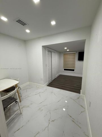 10460 SW 26th Ter, Miami, FL 33165