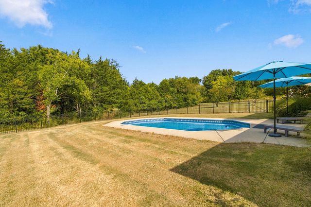 10087 McKee Rd, Lascassas, TN 37085
