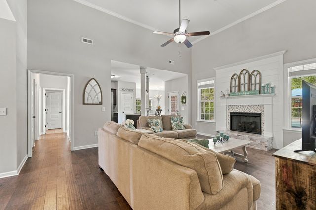 10087 McKee Rd, Lascassas, TN 37085