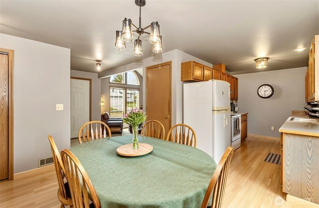 10103 27th Drive SE, Everett, WA 98208