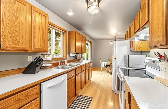 10103 27th Drive SE, Everett, WA 98208