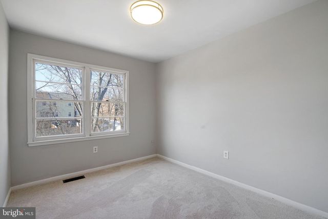 12346 WOODLAWN CT, Woodbridge, VA 22192