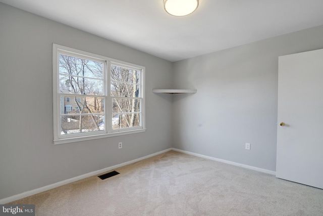 12346 WOODLAWN CT, Woodbridge, VA 22192