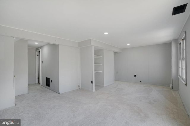 12346 WOODLAWN CT, Woodbridge, VA 22192