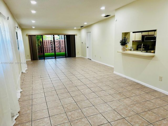 6524 NW 188th Lane, Hialeah, FL 33015