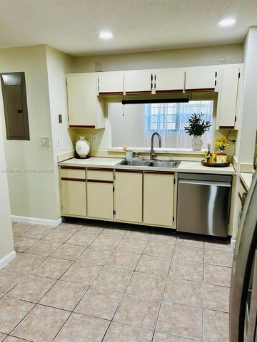 6524 NW 188th Lane, Hialeah, FL 33015