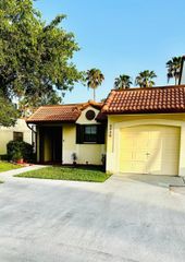 6524 NW 188th Lane, Hialeah, FL 33015