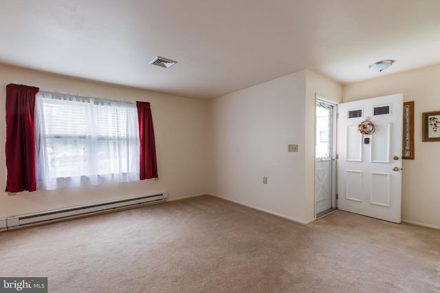 26 KINGSTON WAY, Southampton, NJ 08088