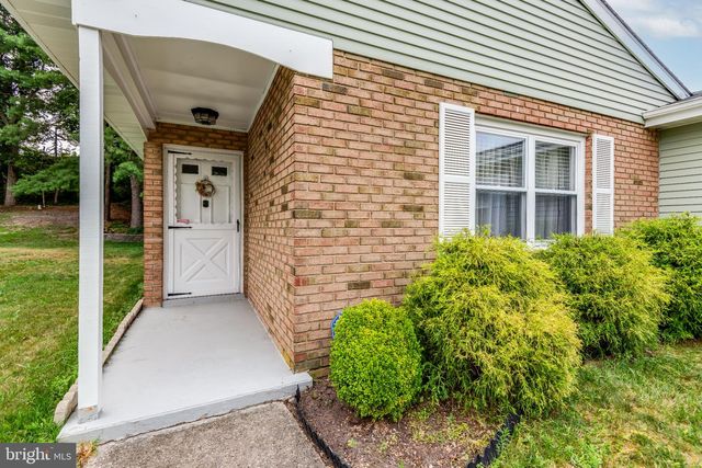 26 KINGSTON WAY, Southampton, NJ 08088