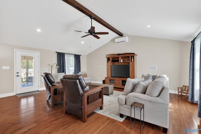 900 Cornelia Drive SE, Huntsville, AL 35802