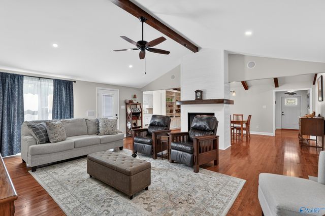 900 Cornelia Drive SE, Huntsville, AL 35802