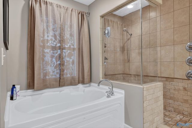 900 Cornelia Drive SE, Huntsville, AL 35802