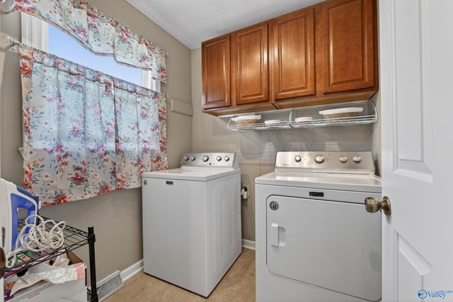 900 Cornelia Drive SE, Huntsville, AL 35802