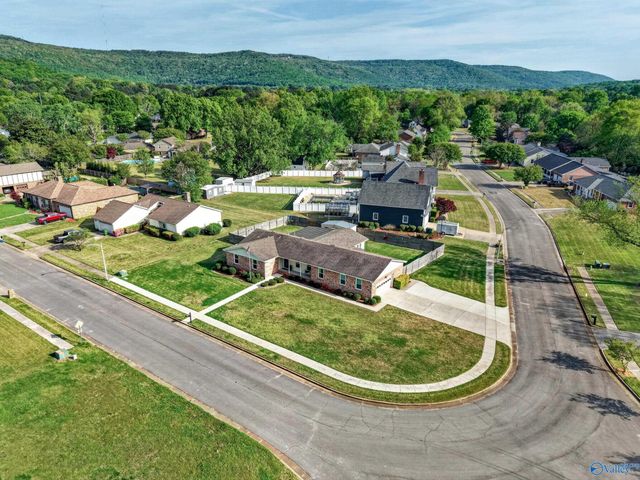 900 Cornelia Drive SE, Huntsville, AL 35802