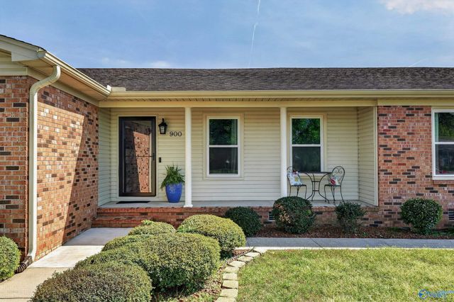 900 Cornelia Drive SE, Huntsville, AL 35802