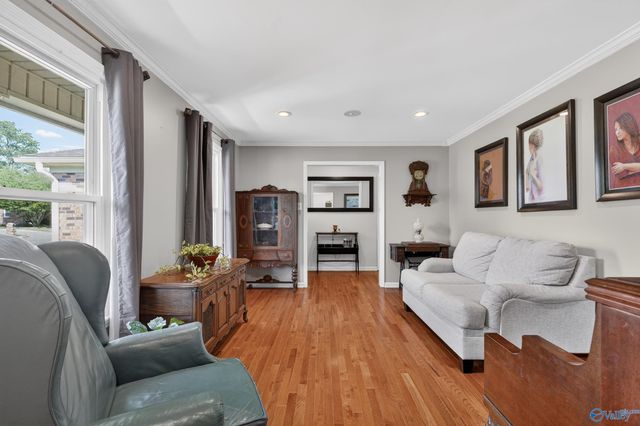 900 Cornelia Drive SE, Huntsville, AL 35802