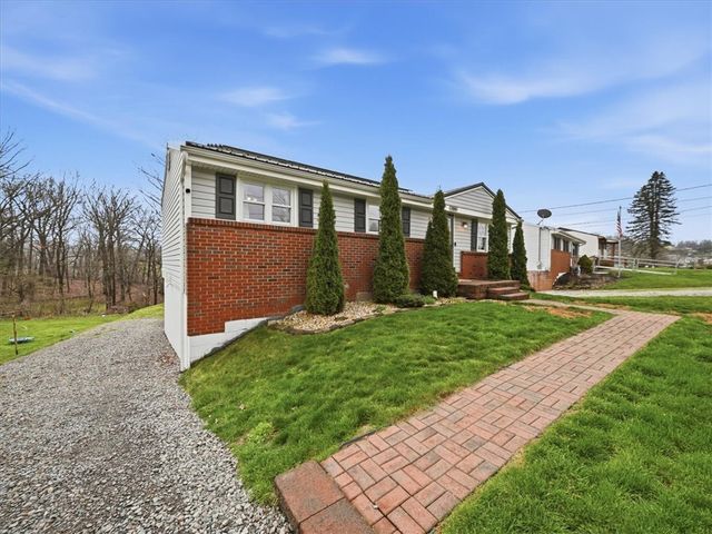 134 York Way, Center Twp, PA 15061